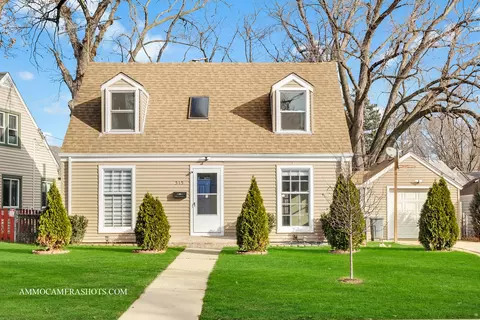 515 Miller Dr, Elgin, IL 60123