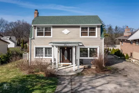 726 S Naperville Rd, Wheaton, IL 60189