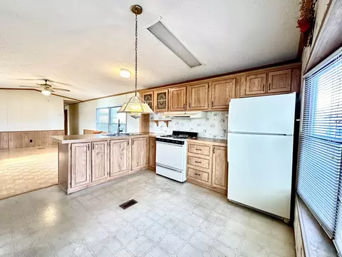107 6th Ave, Bartlett, IL 60103 photo 9