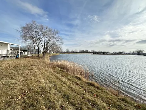 107 6th Ave, Bartlett, IL 60103 photo 18