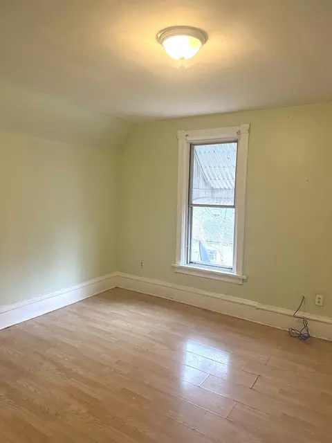 513 Mill St, Elgin, IL 60123 photo 11