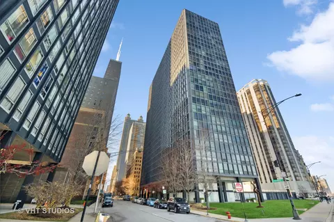 900 N Lake Shore Dr #1008, Chicago, IL 60611