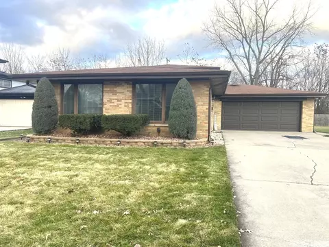 15243 Waterman Dr, South Holland, IL 60473