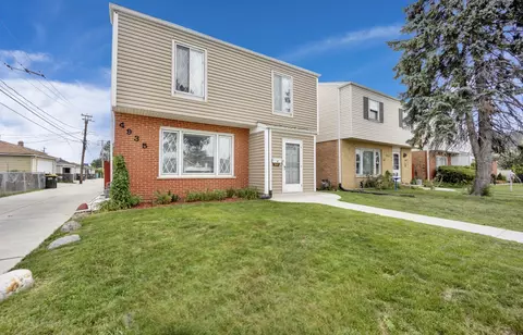 4935 Michigan Ave, Schiller Park, IL 60176