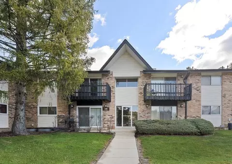 3 Kingery Quarter # B, Willowbrook, IL 60527