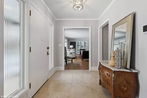 526 Coronet Rd, Glenview, IL 60025 photo 2