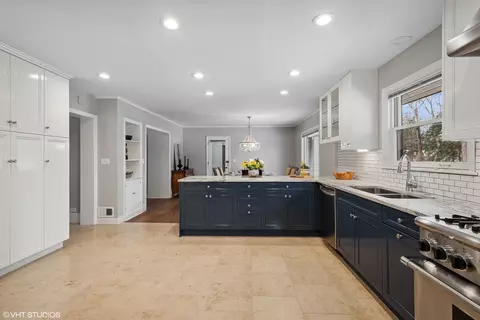 526 Coronet Rd, Glenview, IL 60025 photo 12