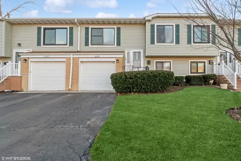 4239 Continental Dr, Waukegan, IL 60087