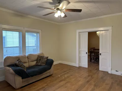209 E Spencer St, Mclean, IL 61754 photo 3