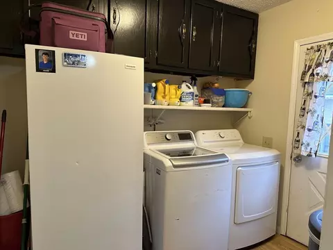 209 E Spencer St, Mclean, IL 61754 photo 8