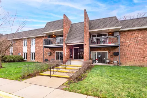 3941 Saratoga Ave #F-217, Downers Grove, IL 60515