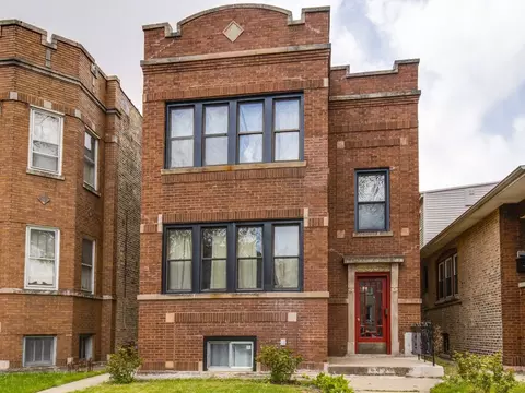 6438 N Campbell Ave, Chicago, IL 60645