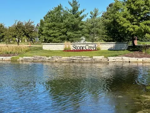 2523 Muirfield Pl, Urbana, IL 61802