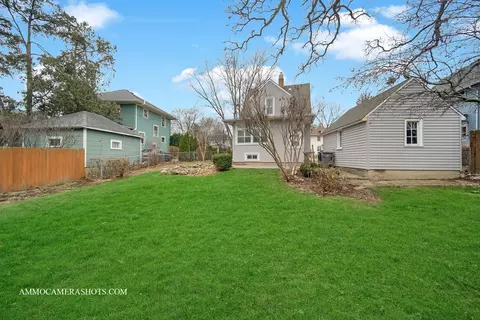 39 N Commonwealth Ave, Elgin, IL 60123 photo 20