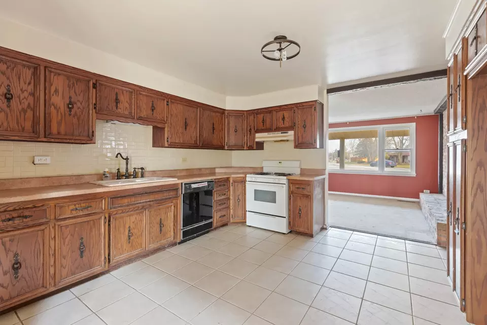  4470 186th St, Country Club Hills, IL 60478 photo 8