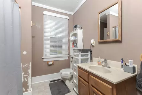 109 S 3rd Ave, Chenoa, IL 61726 photo 28
