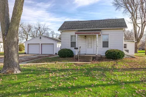 109 S 3rd Ave, Chenoa, IL 61726 photo 41