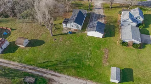 109 S 3rd Ave, Chenoa, IL 61726 photo 7