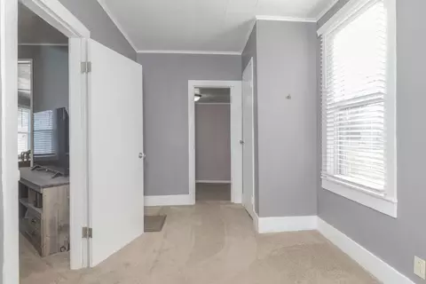 109 S 3rd Ave, Chenoa, IL 61726 photo 24