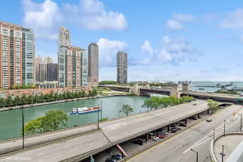420 E Waterside Dr #511, Chicago, IL 60601 photo 6