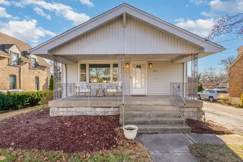 2645 Indiana Ave, Lansing, IL 60438