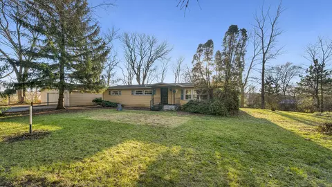 7495 Belt Line Rd, Rockford, IL 61109