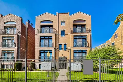 4450 S King Dr #3N, Chicago, IL 60653