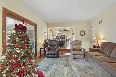 757 Hillside Ave, Antioch, IL 60002 photo 9
