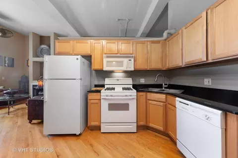 1019 W Jackson Blvd #2J, Chicago, IL 60607 photo 5