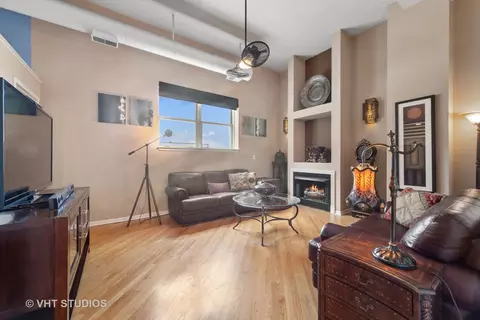 1019 W Jackson Blvd #2J, Chicago, IL 60607 photo 2