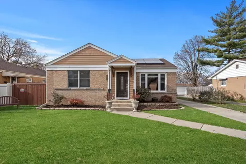 1004 Newberry Ave, La Grange Park, IL 60526