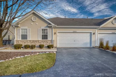 20813 W Chinaberry Ct, Plainfield, IL 60544