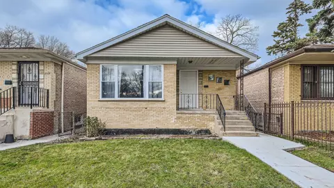 2118 W 69th St, Chicago, IL 60636