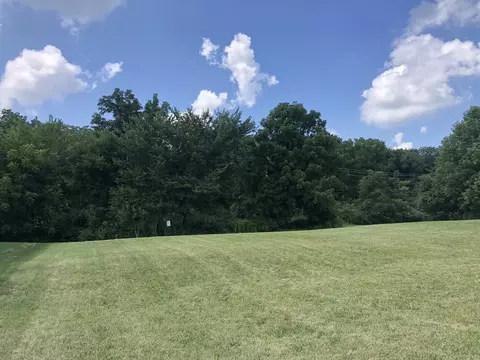 627 Sheffield Cir, Sugar Grove, IL 60554