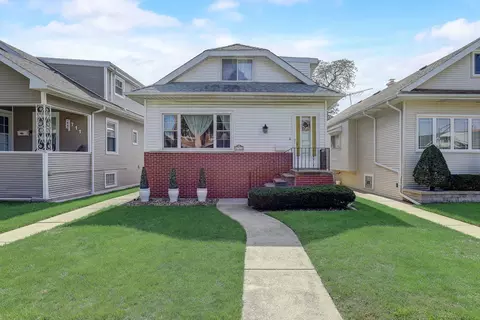 5713 W Leland Ave, Chicago, IL 60630