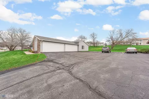 605 Waters Edge Dr #A, Mchenry, IL 60050 photo 21