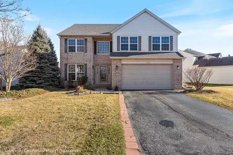 1710 Hidden Oaks Ct, Plainfield, IL 60586