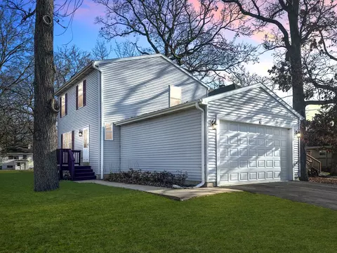 41 Marvin St, Fox Lake, IL 60020