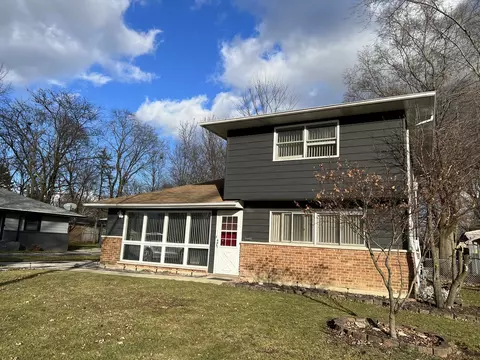 342 Blackhawk Dr, Park Forest, IL 60466