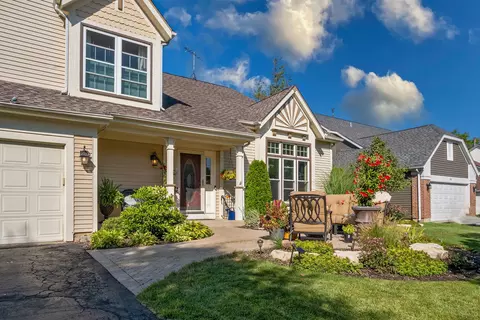 590 Vernon Ln, Buffalo Grove, IL 60089