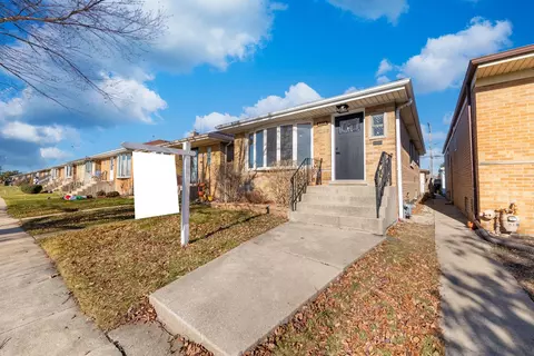 6214 W 63rd Pl, Chicago, IL 60638