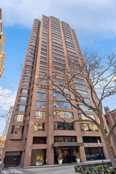 1410 N State Pkwy #19A, Chicago, IL 60610