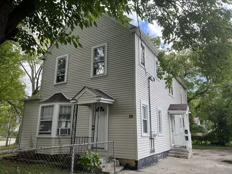 25 S Saint James St, Waukegan, IL 60085