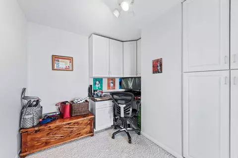 111 E Chestnut St #23G, Chicago, IL 60611 photo 8