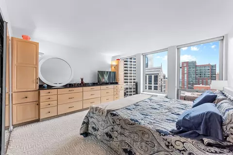 111 E Chestnut St #23G, Chicago, IL 60611 photo 11