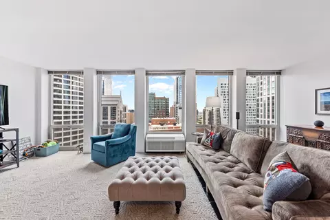 111 E Chestnut St #23G, Chicago, IL 60611 photo 5