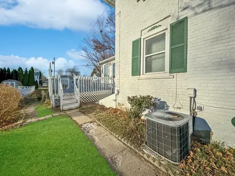309 E Main St, Lena, IL 61048 photo 16