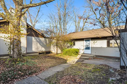812 Sunset Dr #3, Urbana, IL 61801
