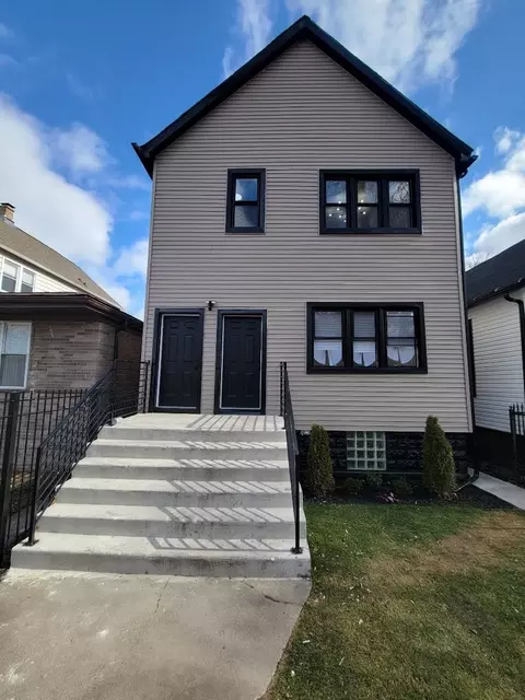 7525 S Ellis Ave, Chicago, IL 60619