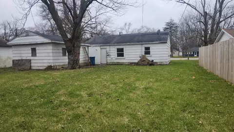 660 N Hammes Ave, Kankakee, IL 60901 photo 3